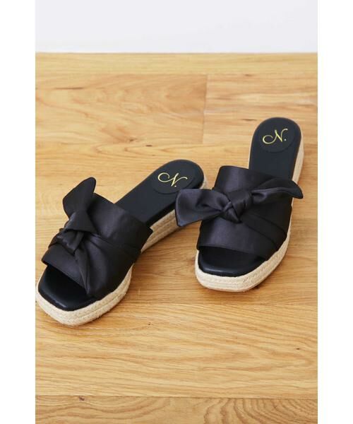 ＊＊N.Natural Beauty Basic / エヌ ナチュラルビューティーベーシック サンダル | ツイストリボンジュートサンダル（ブラック）
