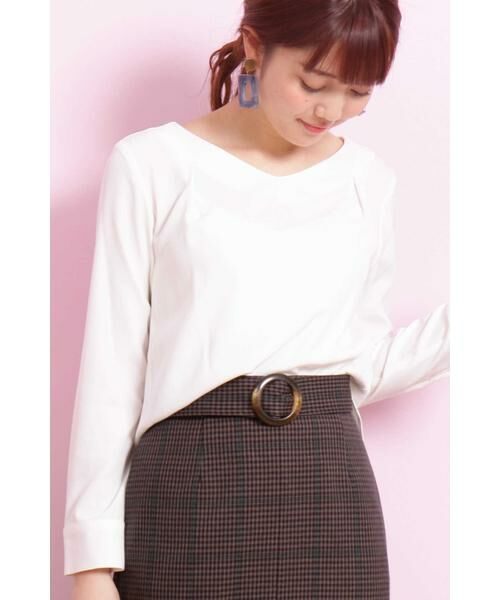 ＊＊N.Natural Beauty Basic / エヌ ナチュラルビューティーベーシック シャツ・ブラウス | タックドレープＶネックブラウス（ホワイト）