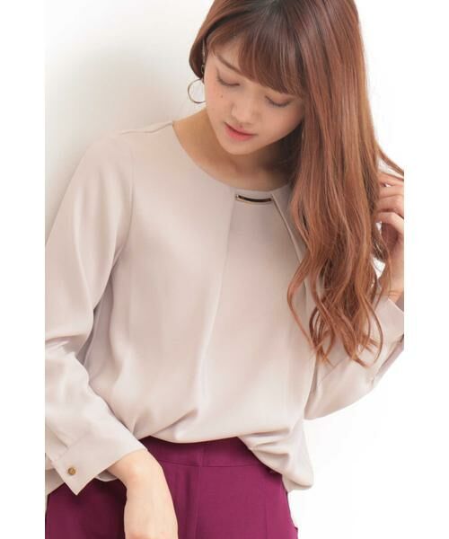 ＊＊N.Natural Beauty Basic / エヌ ナチュラルビューティーベーシック シャツ・ブラウス | パーツ付とろみ長袖ブラウス（ベージュ）