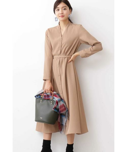 ＊＊N.Natural Beauty Basic / エヌ ナチュラルビューティーベーシック ワンピース | Aラインミモレタイトベルトワンピース（ベージュ）