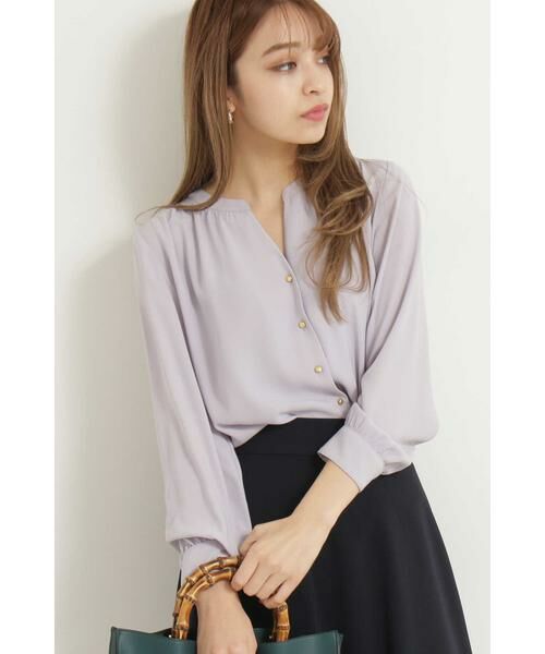 ＊＊N.Natural Beauty Basic / エヌ ナチュラルビューティーベーシック シャツ・ブラウス | ゴールドパーツボタンブラウス（ブルー）