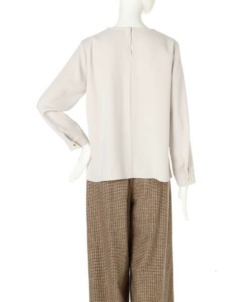 ＊＊N.Natural Beauty Basic / エヌ ナチュラルビューティーベーシック シャツ・ブラウス | Ｖネックパーツ付とろみブラウス | 詳細16