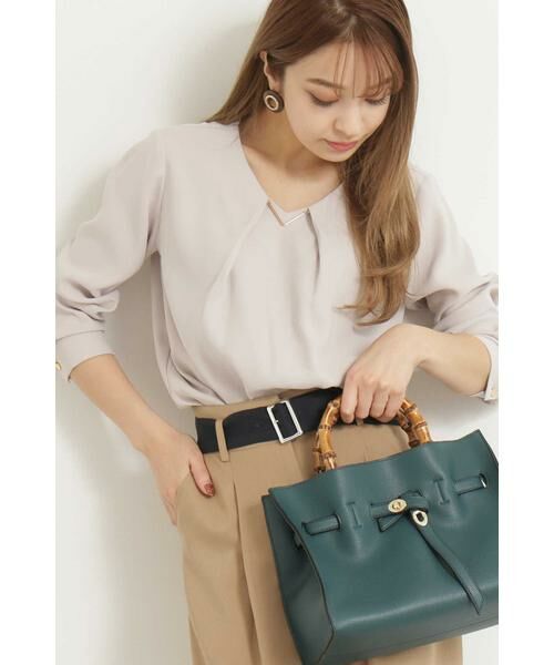 ＊＊N.Natural Beauty Basic / エヌ ナチュラルビューティーベーシック シャツ・ブラウス | Ｖネックパーツ付とろみブラウス（ベージュ）