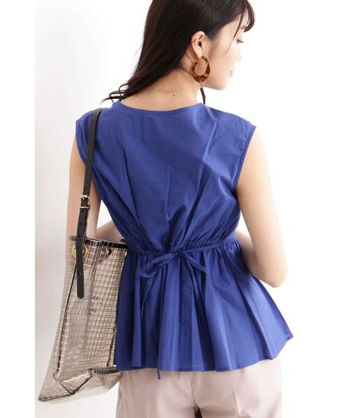 ＊＊N.Natural Beauty Basic / エヌ ナチュラルビューティーベーシック シャツ・ブラウス | ぺプラムノースリーブブラウス（ブルー）