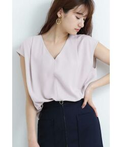 タックドレープノースリーブブラウス