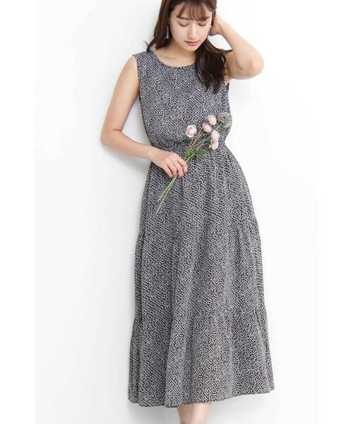 ＊＊N.Natural Beauty Basic / エヌ ナチュラルビューティーベーシック ワンピース | ティアードマキシワンピース（ブラック×オフフラワー1）