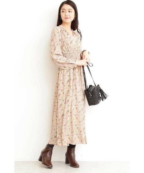 ＊＊N.Natural Beauty Basic / エヌ ナチュラルビューティーベーシック ワンピース | スタンドカラーシャーリングフラワーマキシワンピース（オフベース1）