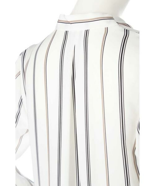 ＊＊N.Natural Beauty Basic / エヌ ナチュラルビューティーベーシック シャツ・ブラウス | ガルーダドビーシャツ Vネック | 詳細11