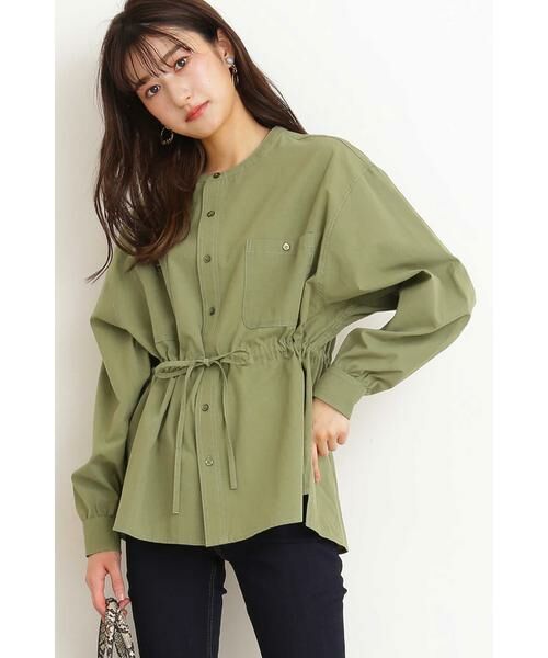 ＊＊N.Natural Beauty Basic / エヌ ナチュラルビューティーベーシック シャツ・ブラウス | ウエストシャーリングノーカラーシャツ（カーキ）