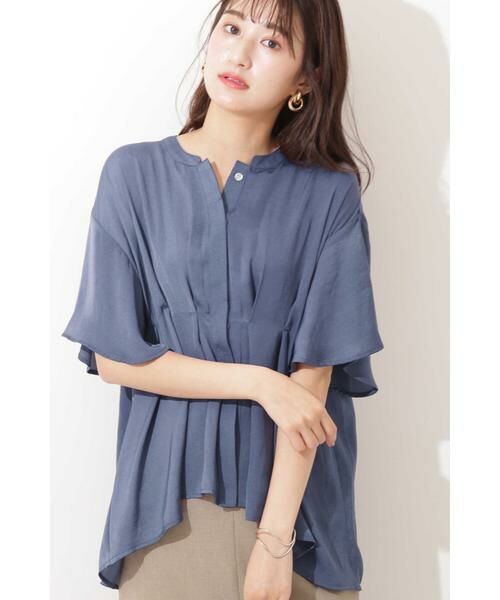 ＊＊N.Natural Beauty Basic / エヌ ナチュラルビューティーベーシック シャツ・ブラウス | ヴィンテージライクサテンタックフレアブラウス（ブルーグレー）