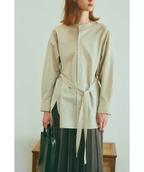 ＊＊N.Natural Beauty Basic / エヌ ナチュラルビューティーベーシック シャツ・ブラウス | リボンブラウジングバンドカラーシャツ（オフ）