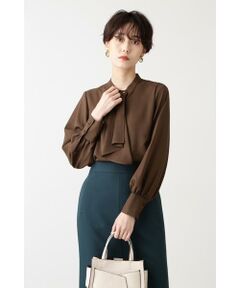 ボウタイ風ロングスリーブブラウス