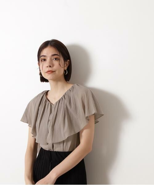 ＊＊N.Natural Beauty Basic / エヌ ナチュラルビューティーベーシック シャツ・ブラウス | コットンシフォンケープブラウス（グレージュ）