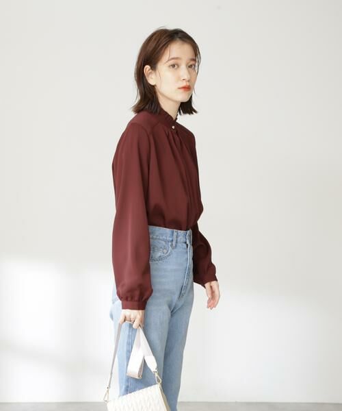 ＊＊N.Natural Beauty Basic / エヌ ナチュラルビューティーベーシック シャツ・ブラウス | キリピコフリルネックブラウス（ブラウン）