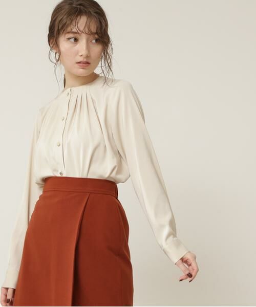 ＊＊N.Natural Beauty Basic / エヌ ナチュラルビューティーベーシック シャツ・ブラウス | タッキングネックブラウス（オフ）
