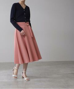 ゴールドバックルフレアスカート