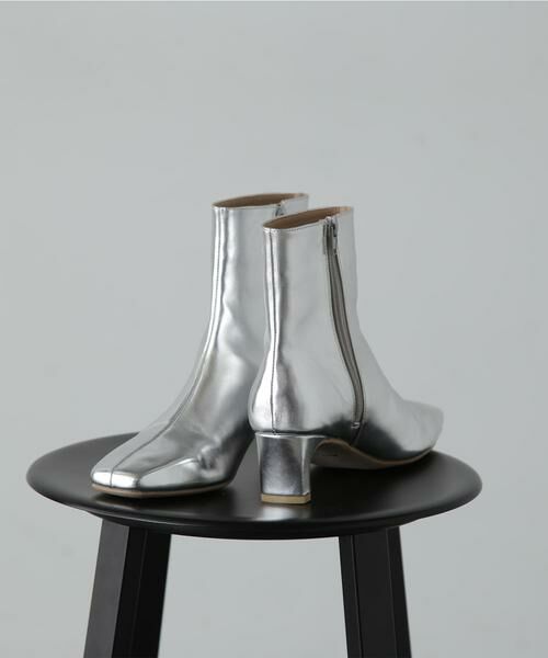 ＊＊N.Natural Beauty Basic / エヌ ナチュラルビューティーベーシック シューズ | センターシームショートブーツ（シルバー）