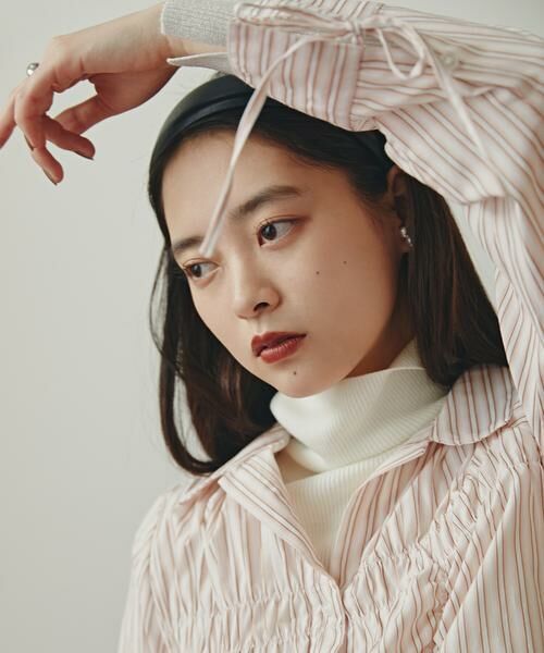 ＊＊N.Natural Beauty Basic / エヌ ナチュラルビューティーベーシック シャツ・ブラウス | シャーリングデザインシャツ（ピンクストライプ1）