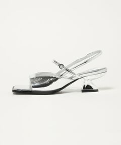 新品　オデットエオディール　レザーピースグルカパンプス　ホワイト ストラップ付き ODETTE E ODILE (Women) / オデット エ オディール TOP