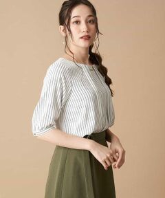 【洗濯機で洗える】【ロングシーズン対応】ピンタックチャーム付きブラウス