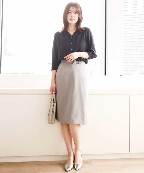 OFUON / オフオン シャツ・ブラウス | サテンジョーゼットVネックブラウス/洗える/WEB限定サイズあり | 詳細4