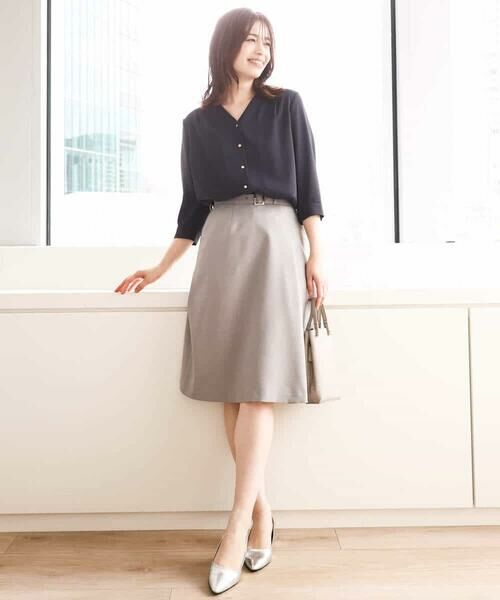 OFUON / オフオン シャツ・ブラウス | サテンジョーゼットVネックブラウス/洗える/WEB限定サイズあり | 詳細5