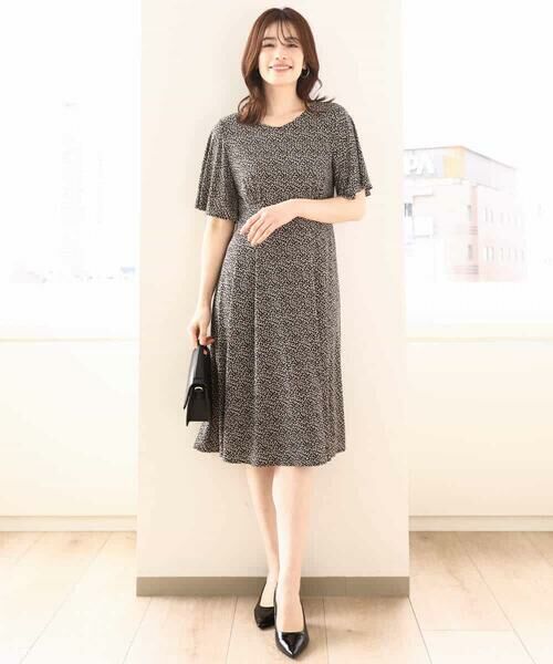 OFUON / オフオン ロング・マキシ丈ワンピース | フレアスリーブ小花柄ワンピース/洗える/WEB限定サイズあり | 詳細2