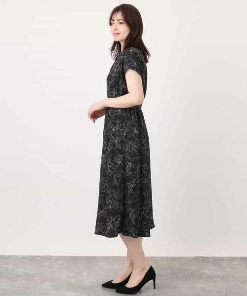 OFUON / オフオン ロング・マキシ丈ワンピース | ラインフラワープリントワンピース/洗える/WEB限定サイズあり | 詳細10