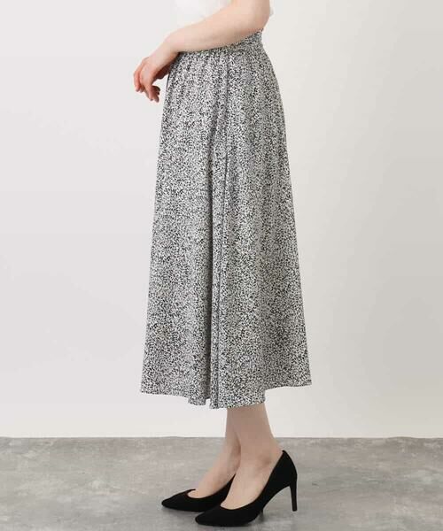 OFUON / オフオン ロング・マキシ丈スカート | モノトーンリーフ柄フレアースカート/洗える | 詳細15