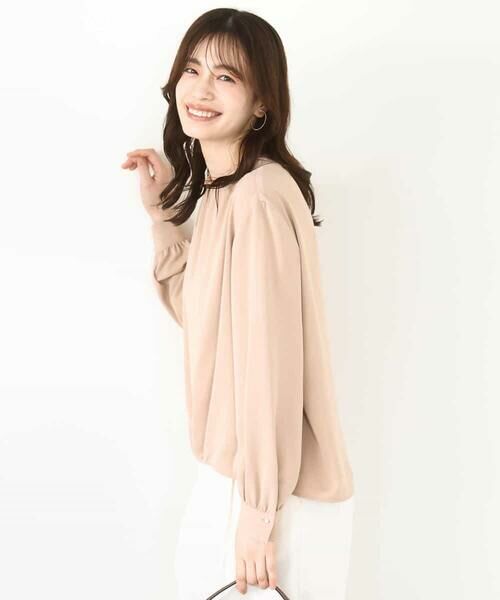 OFUON / オフオン シャツ・ブラウス | シャーリングネックデザインブラウス/洗える/WEB限定サイズあり | 詳細14