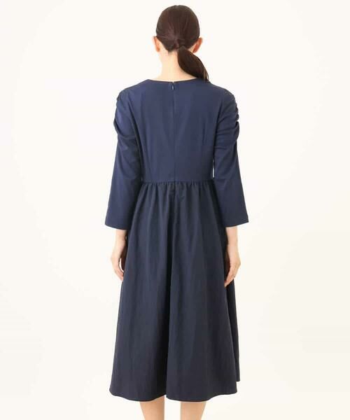 OFUON / オフオン ロング・マキシ丈ワンピース | ギャザースリーブドッキングワンピース/洗える/WEB限定サイズあり | 詳細11
