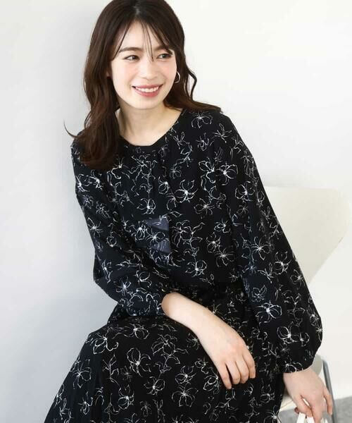 OFUON / オフオン シャツ・ブラウス | ラインフラワーボウタイ風ブラウス/洗える(ブラック)