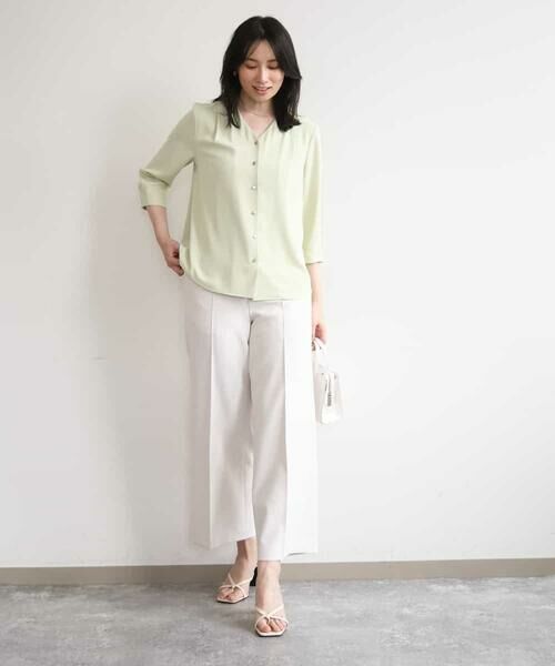 OFUON / オフオン シャツ・ブラウス | サテンジョーゼットVネックブラウス/UVカット/接触冷感/洗濯機で洗える/WEB限定サイズあり | 詳細4