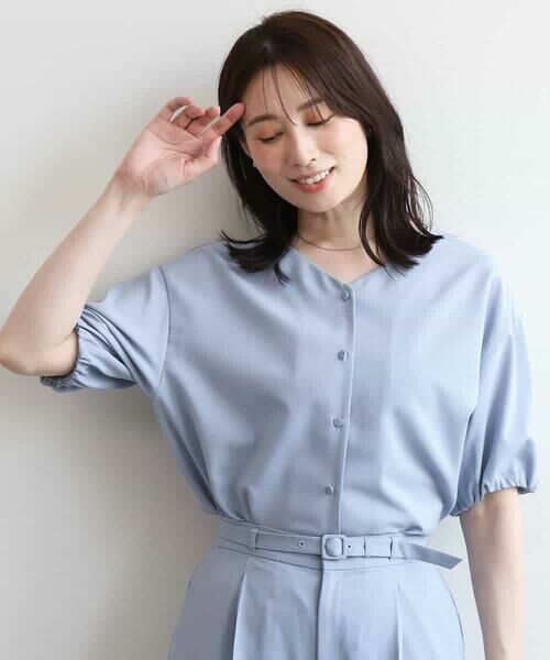 OFUON / オフオン シャツ・ブラウス | パフスリーブVネックブラウス/UVカット/洗濯機で洗える/WEB限定サイズあり/セットアップ対応可（ライトブルー）