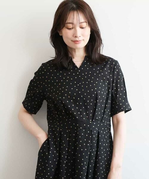OFUON / オフオン ロング・マキシ丈ワンピース | ドット柄キーネックウエスト切替ワンピース/洗濯機で洗える/WEB限定サイズあり | 詳細1