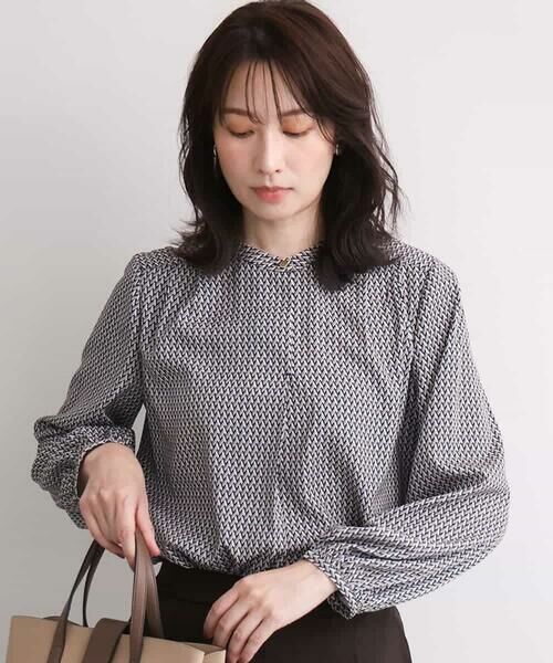 OFUON / オフオン シャツ・ブラウス | 幾何柄プリントブラウス/洗える/WEB限定サイズあり/セットアップ可 | 詳細9