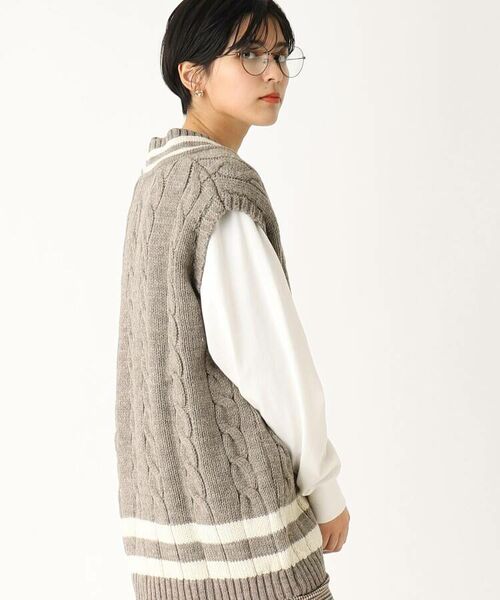 【Oldderby Knitwear／オールドダービーニットウェア】別注 クリケットケーブルベスト