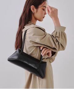 OPAQUE.CLIP / オペーク ドット クリップ ショルダーバッグ | オイル調合皮ワイドデザインバッグ