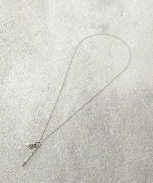 OPAQUE.CLIP / オペーク ドット クリップ ネックレス・ペンダント・チョーカー | 変型メタル×フェイクパールY字ネックレス | 詳細2