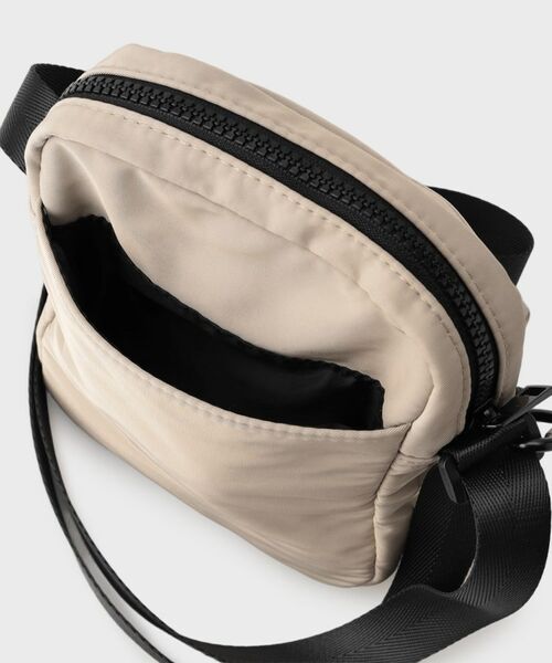 OPAQUE.CLIP / オペーク ドット クリップ ショルダーバッグ | 【ペットボトルショルダー付き】軽量ミニショルダーバッグ | 詳細18