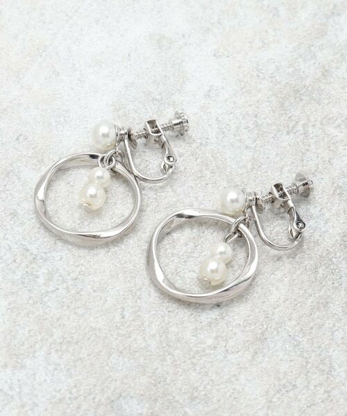 OPAQUE. CLIP/オペーク ドット クリップ フェイクパール×リングメタル イヤリング シルバー(006) 00 OPAQUE. CLIP/オペーク ドット クリップ フェイクパール×リングメタル イヤリング シルバー(006) 00