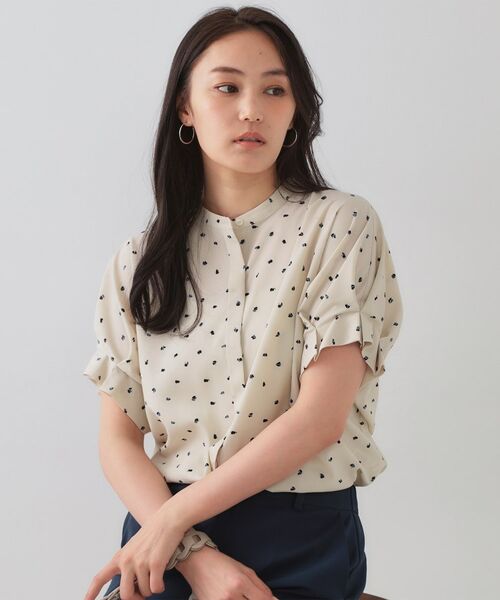 OPAQUE.CLIP / オペーク ドット クリップ シャツ・ブラウス | 幾何柄アソート タックドルマンスリーブブラウス【洗濯機洗い可】(ライトベージュ(551))