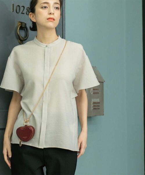 OPAQUE.CLIP / オペーク ドット クリップ シャツ・ブラウス | バックフリルバンドカラーブラウス【洗濯機洗い可/吸水速乾/接触冷感】 | 詳細3