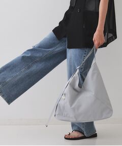 OPAQUE.CLIP / オペーク ドット クリップ ショルダーバッグ | 【A4サイズ対応／長さ調整可能】ダブルトライアングルデザインショルダーバッグ