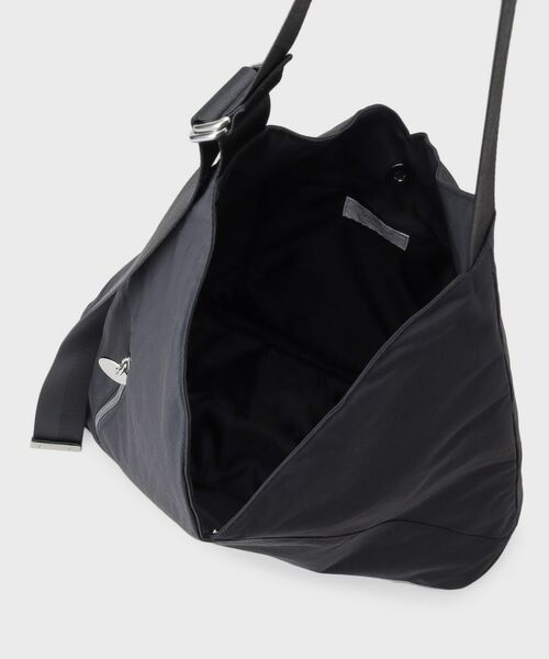 OPAQUE.CLIP / オペーク ドット クリップ ショルダーバッグ | 【A4サイズ対応／長さ調整可能】ダブルトライアングルデザインショルダーバッグ | 詳細14