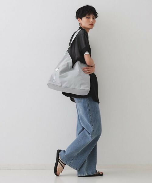 OPAQUE.CLIP / オペーク ドット クリップ ショルダーバッグ | 【A4サイズ対応／長さ調整可能】ダブルトライアングルデザインショルダーバッグ | 詳細2