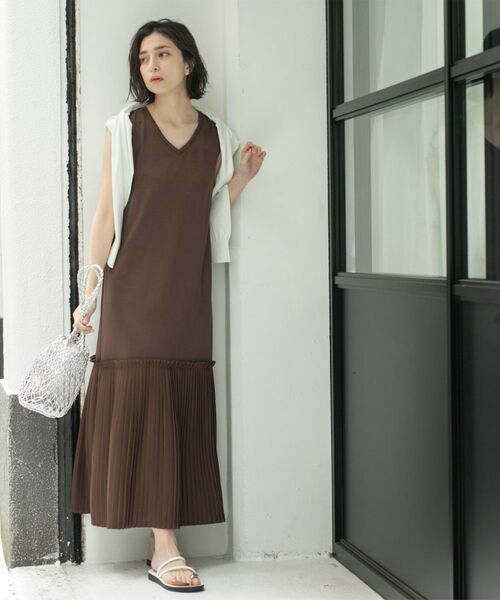 OPAQUE.CLIP / オペーク ドット クリップ ロング・マキシ丈ワンピース | プリーツ切替ノースリーブワンピース【洗濯機洗い可】 | 詳細1