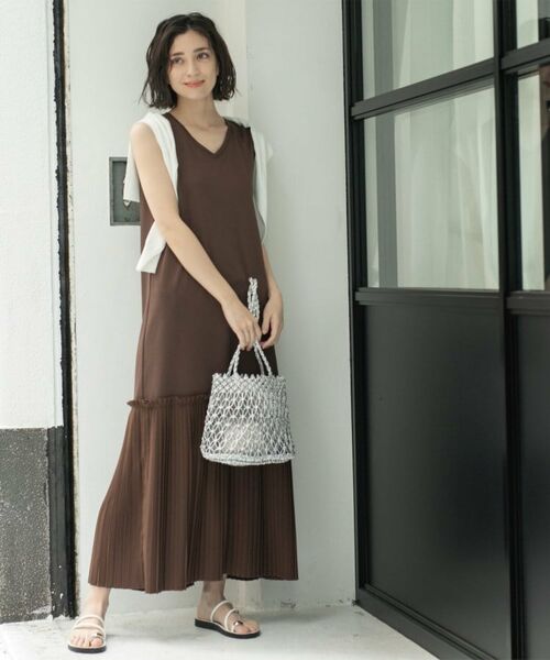 OPAQUE.CLIP / オペーク ドット クリップ ロング・マキシ丈ワンピース | プリーツ切替ノースリーブワンピース【洗濯機洗い可】 | 詳細4