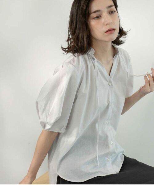 OPAQUE.CLIP / オペーク ドット クリップ シャツ・ブラウス | シアーフリルネックブラウス【洗濯機洗い可】 | 詳細1