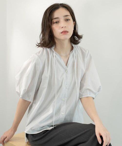 OPAQUE.CLIP / オペーク ドット クリップ シャツ・ブラウス | シアーフリルネックブラウス【洗濯機洗い可】 | 詳細3